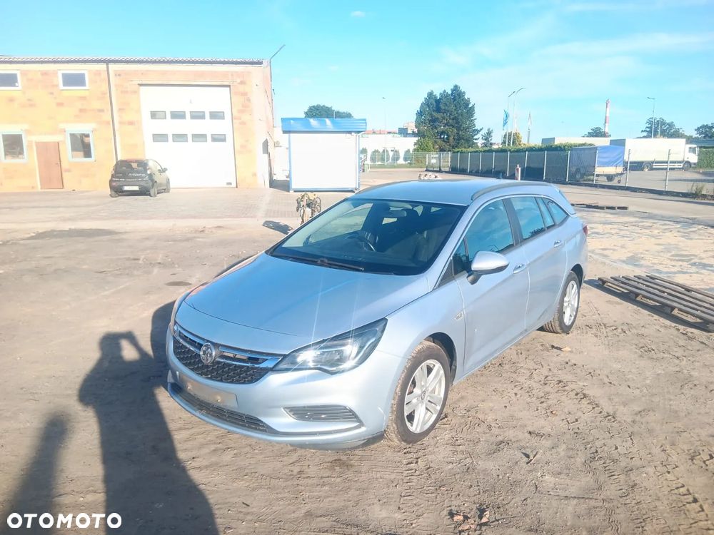 Opel Astra - 4
