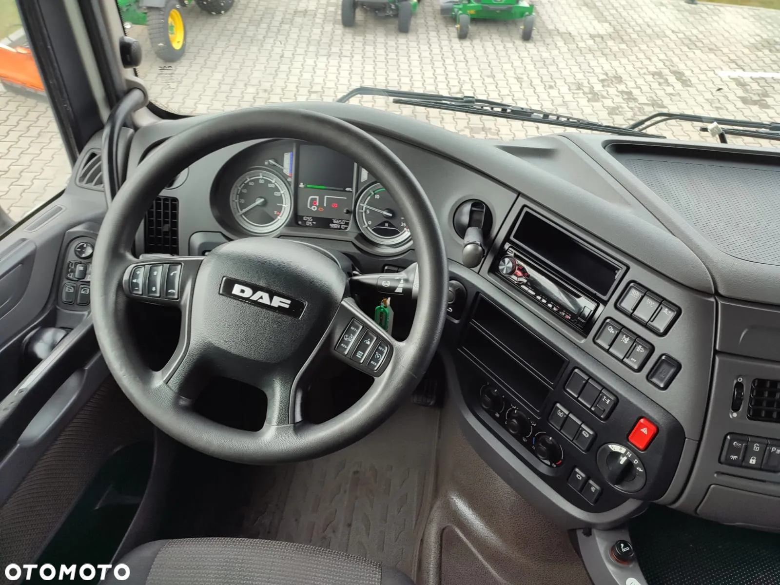 DAF XF 460 FT / STANDARD / INTARDER / RETARDER / SUPER SPACE CAB / AUTOMAT - 13