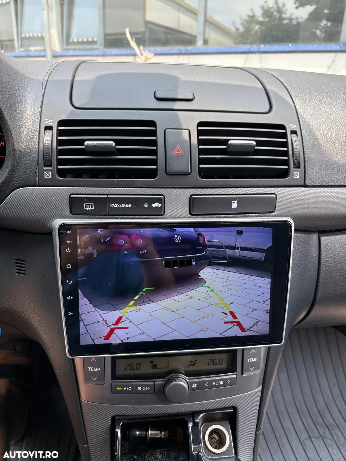 Toyota Avensis - 14