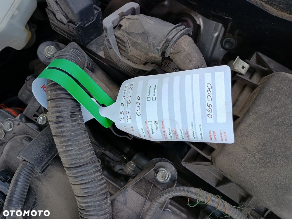 Toyota Camry 2.5 Hybrid Comfort CVT - 27