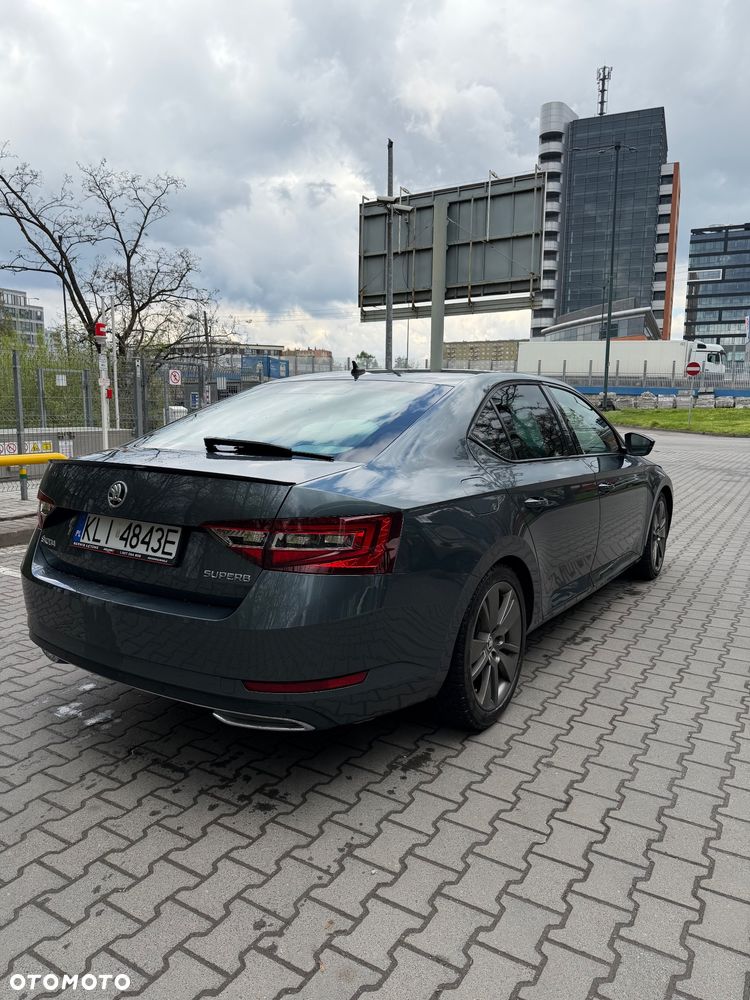 Skoda Superb 2.0 TSI Sportline DSG - 11
