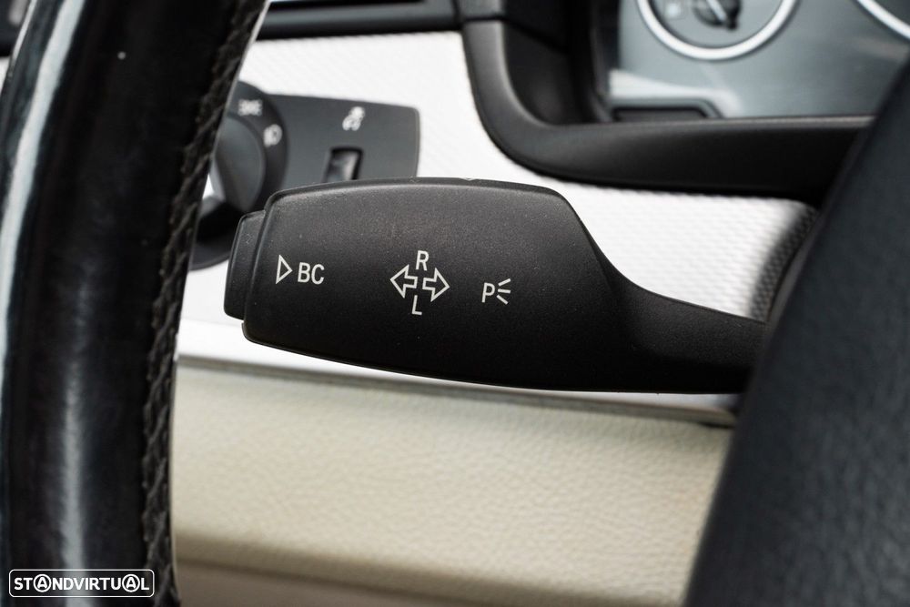 BMW 535 d xDrive Pack M Auto - 33