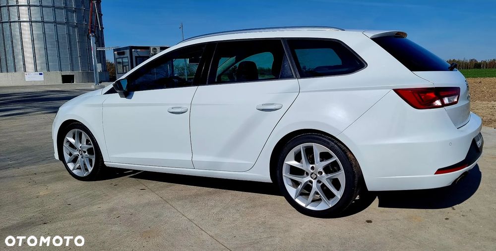 Seat Leon 2.0 TDI DPF Ecomotive DSG FR - 4