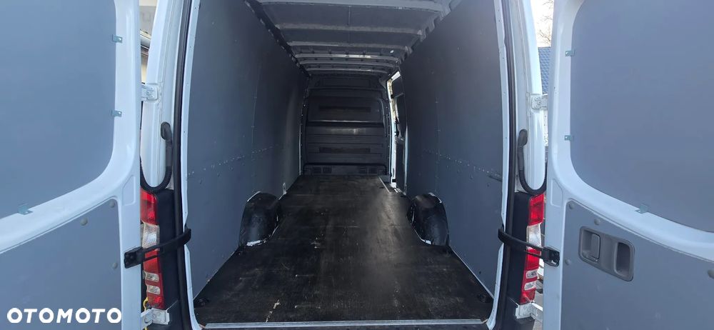 Mercedes-Benz Sprinter 319 - 15