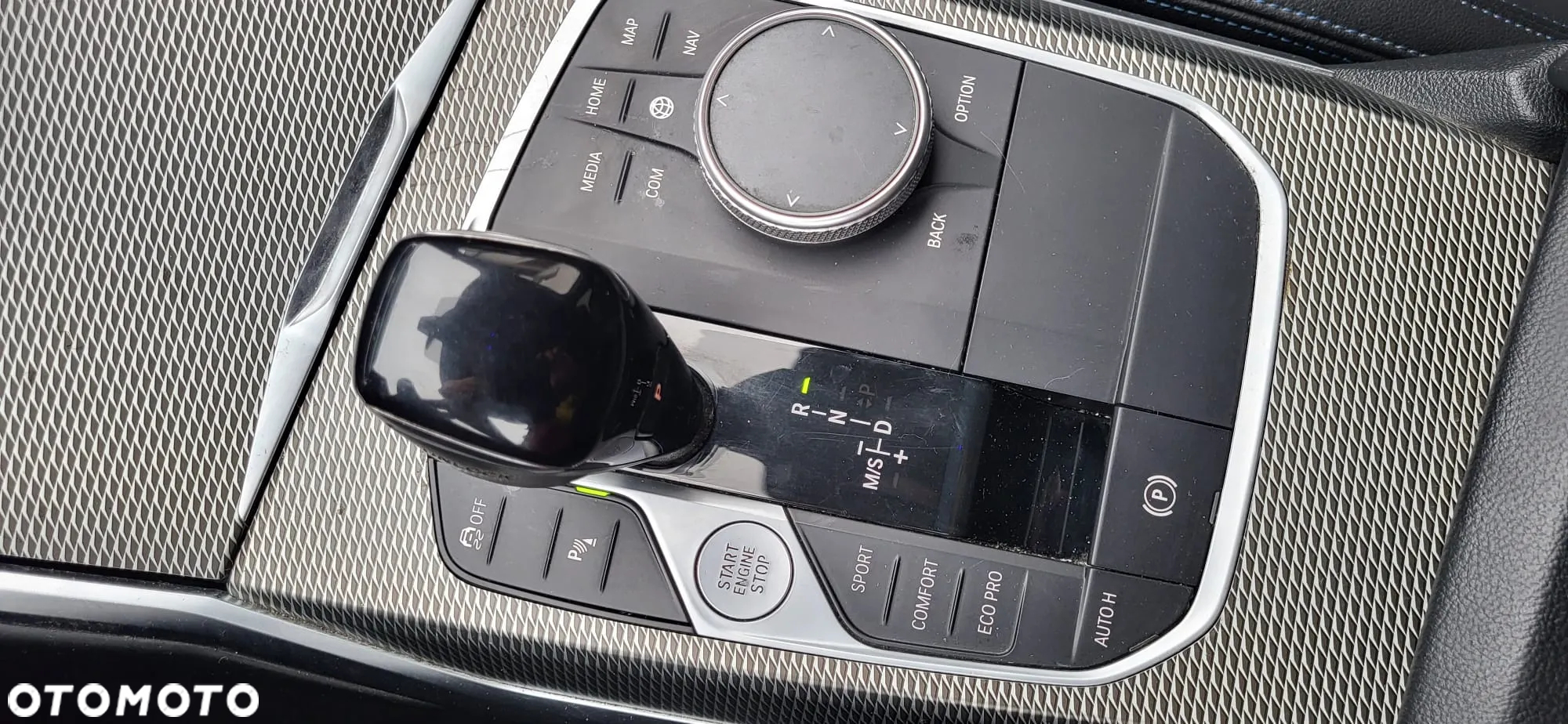 BMW Seria 3 318d Touring M Sport - 36