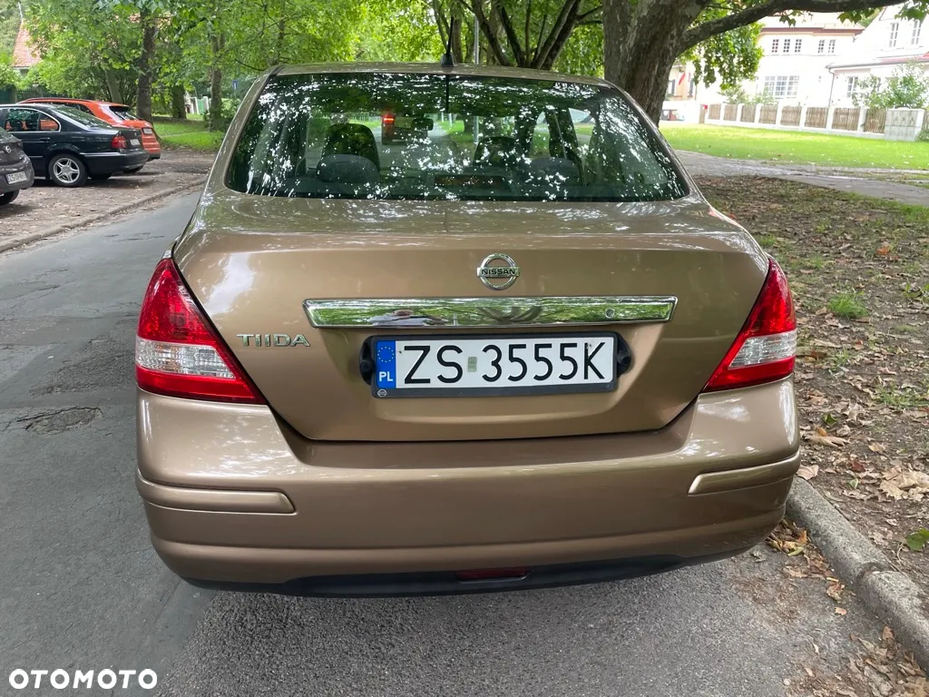 Nissan Tiida - 3