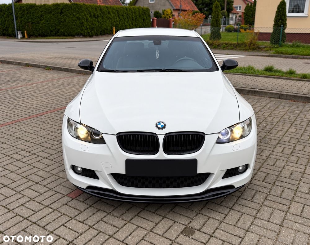 BMW Seria 3 320i - 9