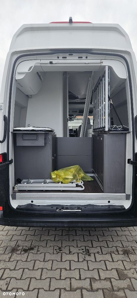 Volkswagen Grand California - 12