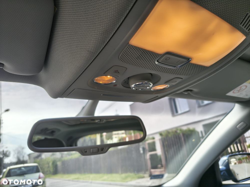 Audi A4 Avant 2.0 TDI ultra DPF Ambition - 13