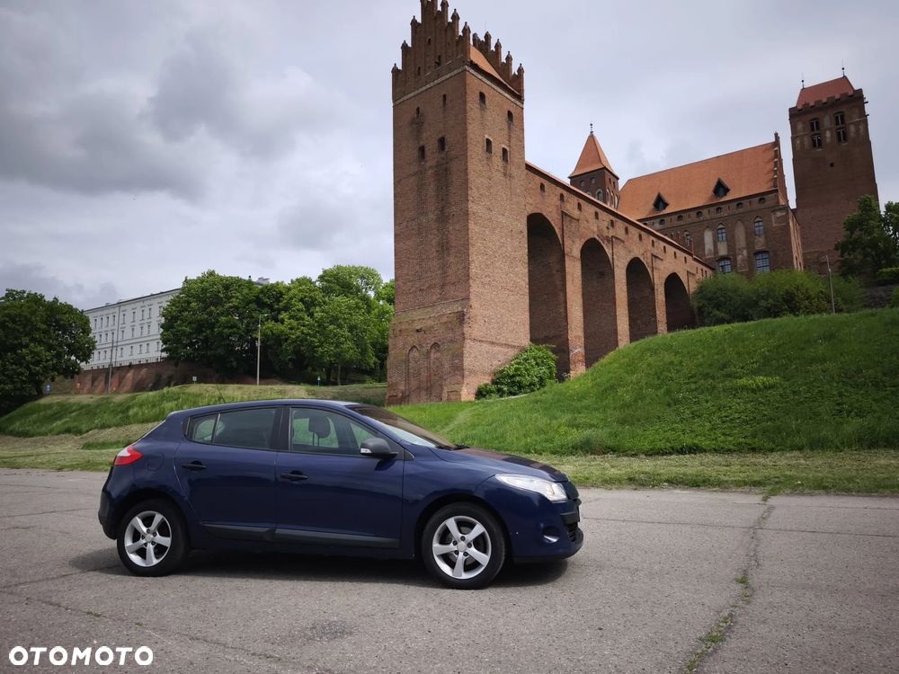 Renault Megane 1.5 dCi Authentique - 6