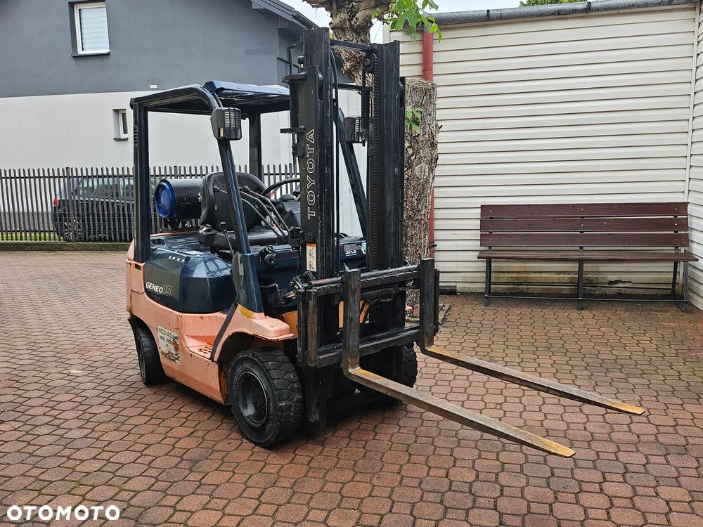 Toyota - 2