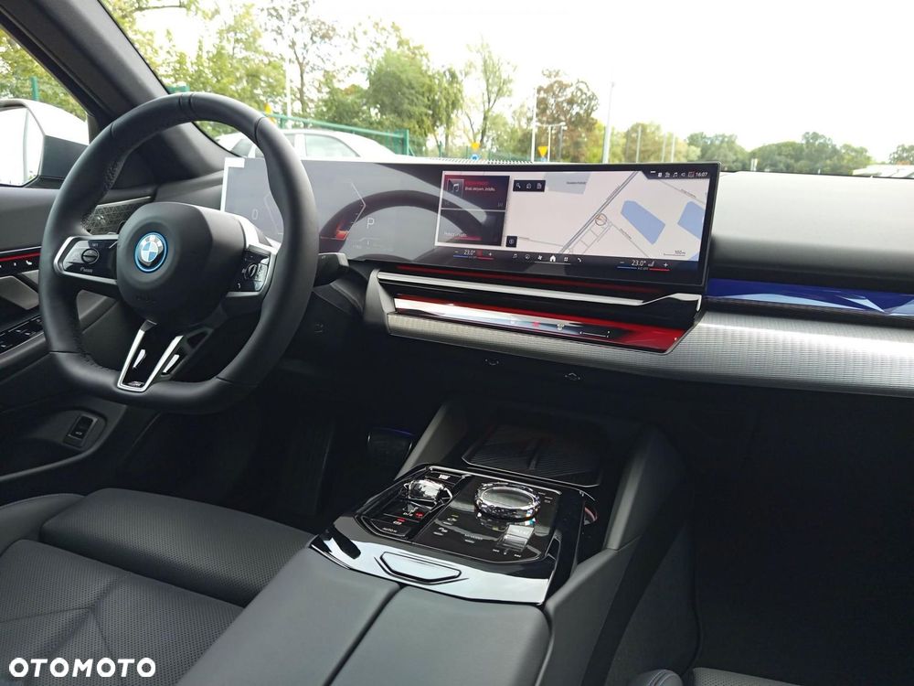 BMW Seria 5 - 12