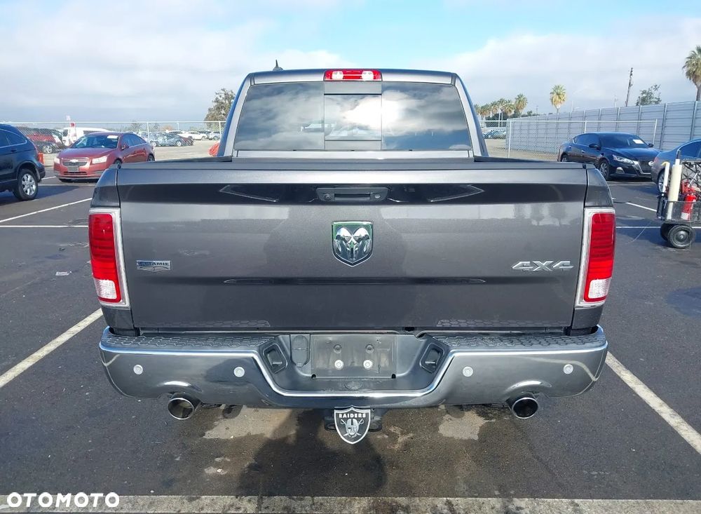 RAM 1500 - 4