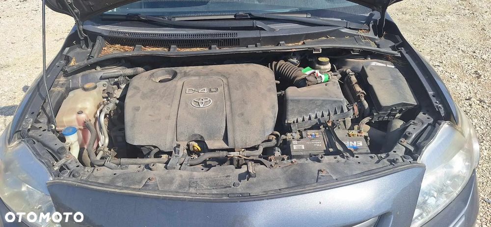 Toyota COROLLA E15 1,4D4D mcperson amortyzator prawy lewy przód - 3