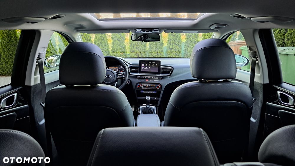 Kia Ceed 1.6 CRDi Platinum Edition - 27