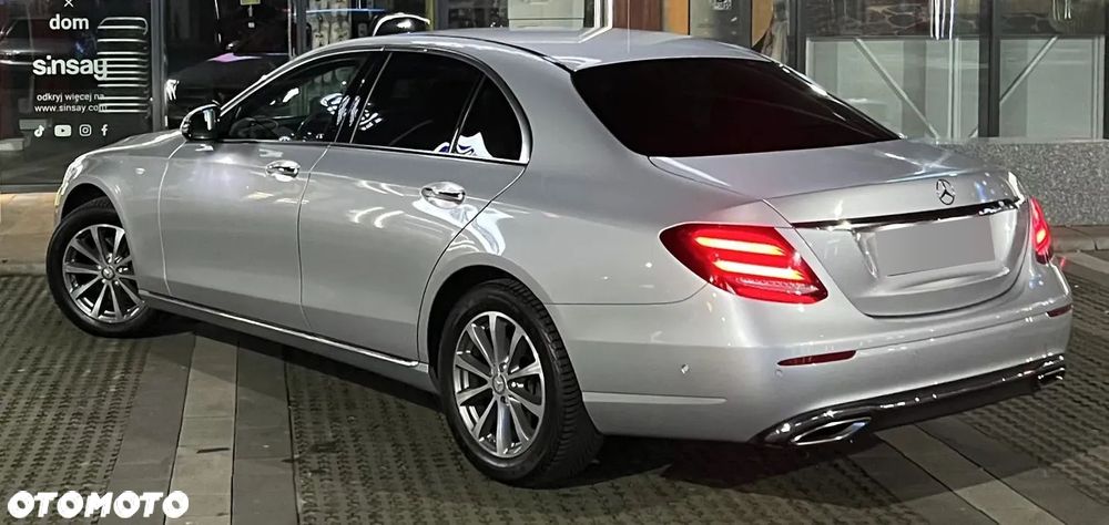 Mercedes-Benz Klasa E 200 9G-TRONIC - 6