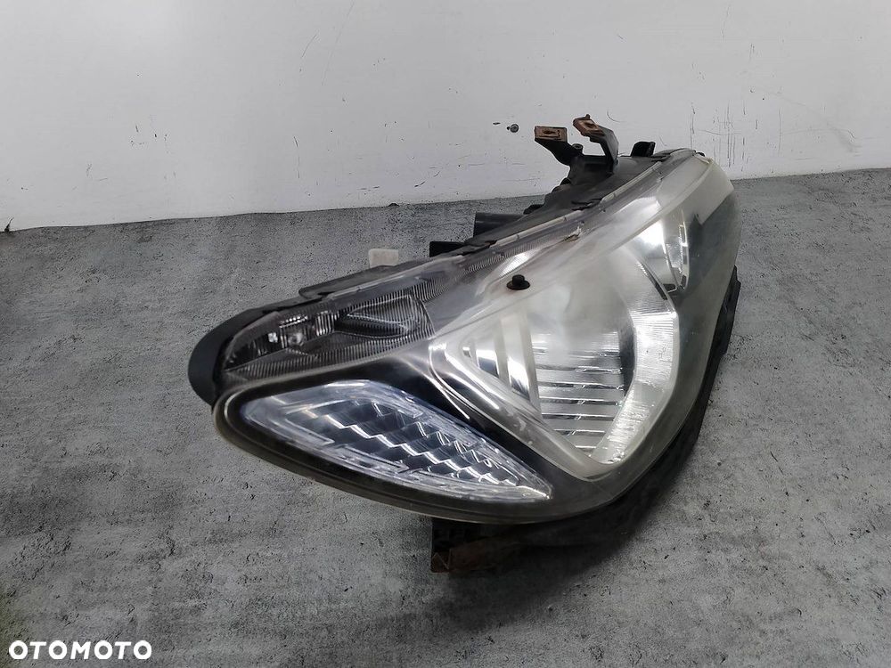 LAMPA PRZÓD PRAWA HONDA CIVIC VIII P5492 - 5