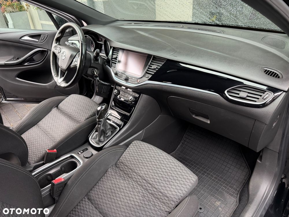 Opel Astra 1.6 D (CDTI) Start/Stop Dynamic - 15