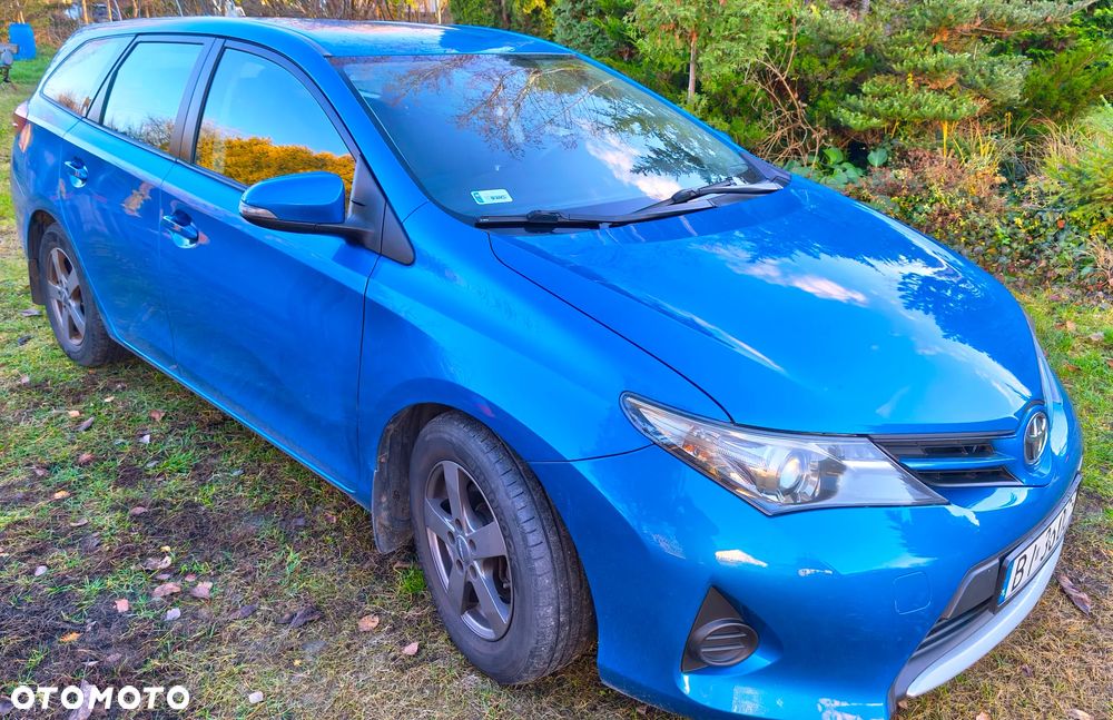 Toyota Auris 1.4 D-4D Active - 9