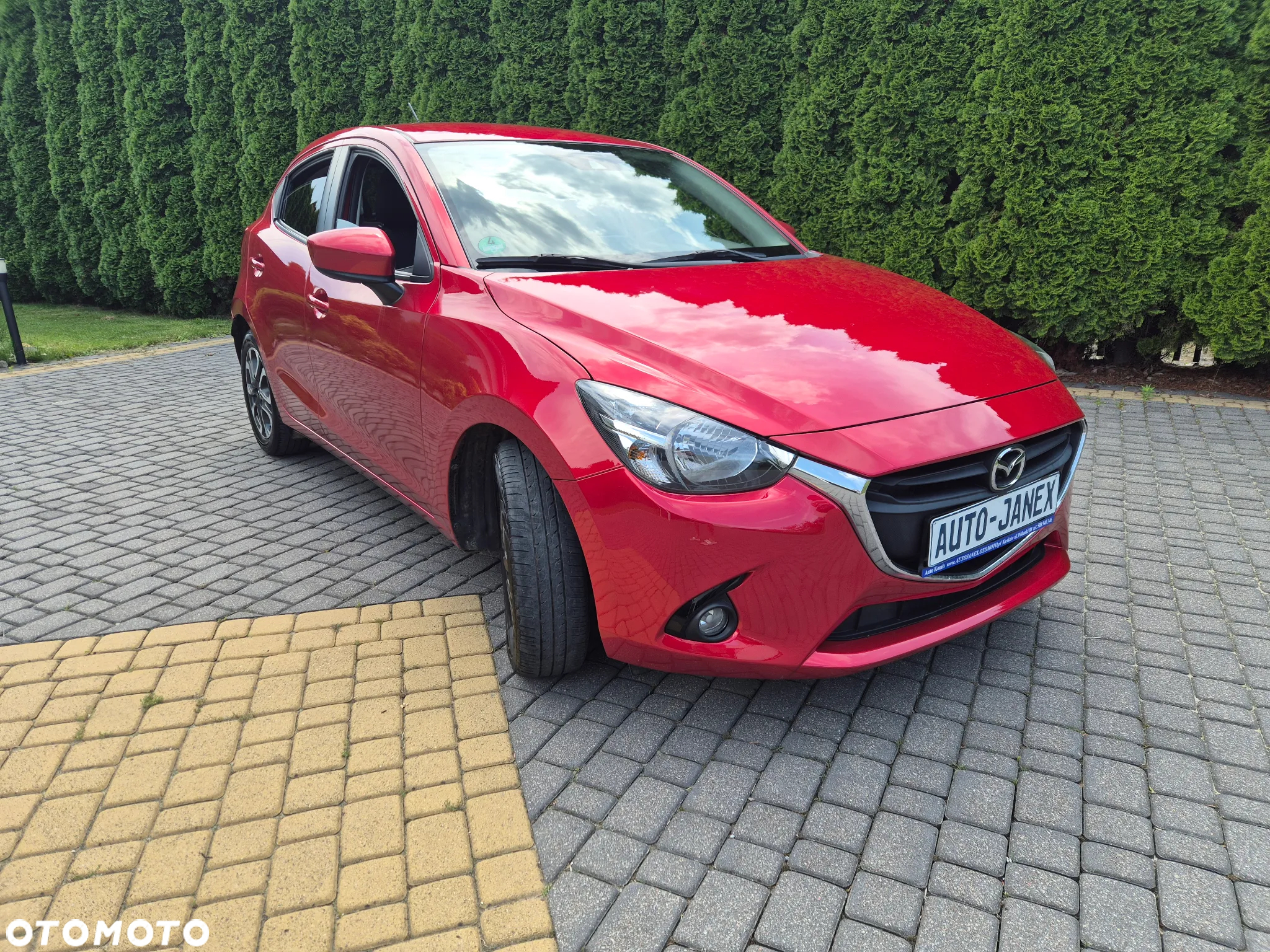 Mazda 2 SKYACTIV-G 90 Exclusive-Line - 3