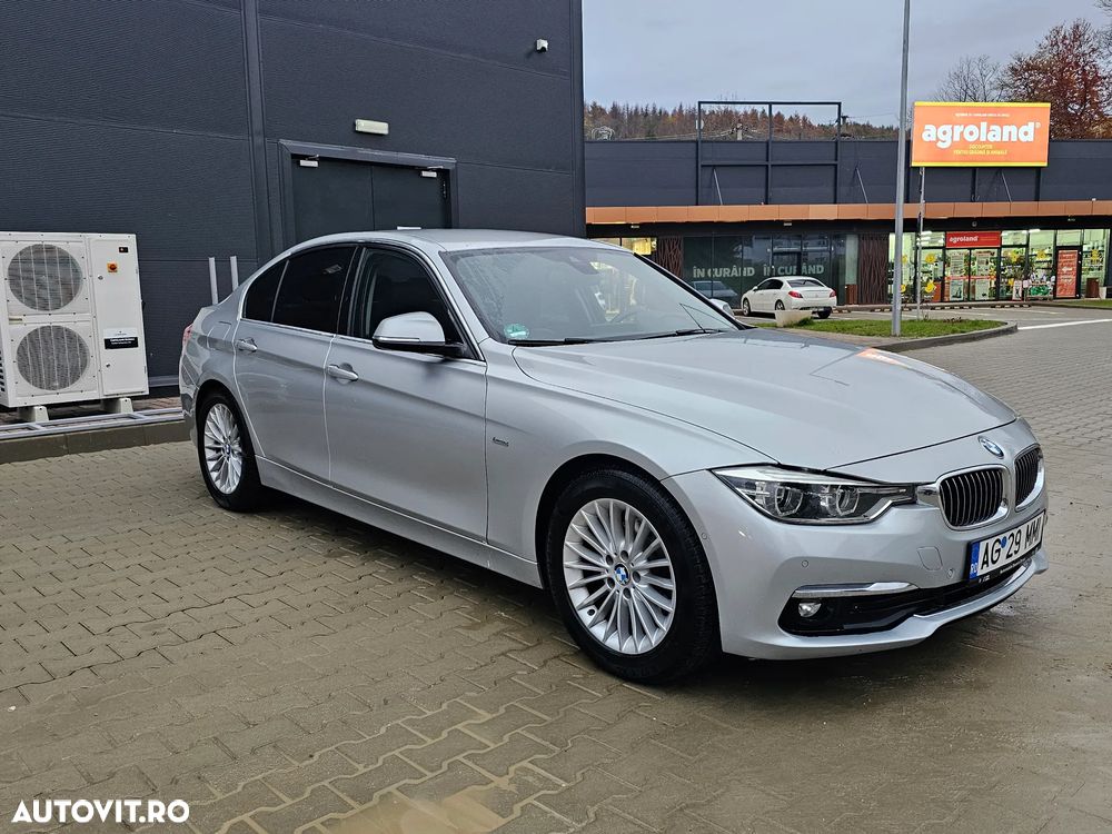 BMW Seria 3 318d Aut. Luxury Line - 2