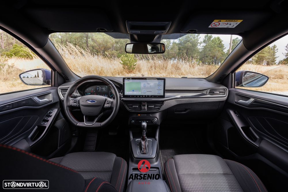 Ford Focus SW 1.0 EcoBoost Hybrid Aut. ST-LINE - 28