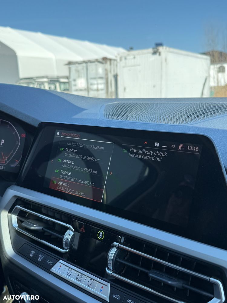 BMW Seria 3 320i Aut. - 19