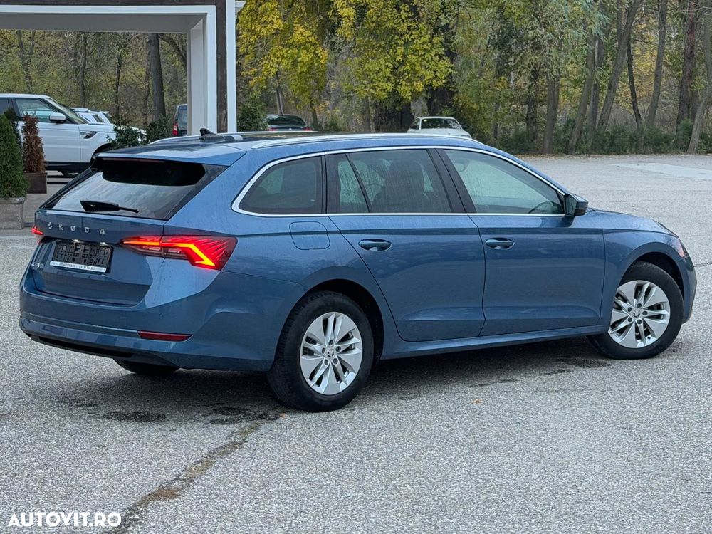Skoda Octavia Combi 2.0 TDI DSG Ambition - 9