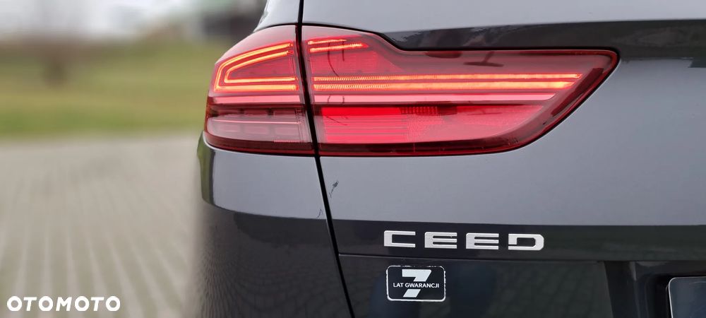 Kia Ceed 1.5 T-GDI M - 21