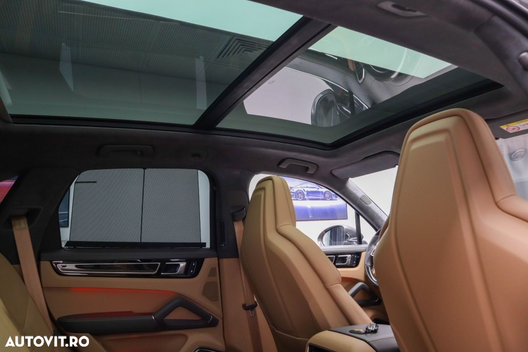 Porsche Cayenne E-Hybrid Tiptronic S Platinum Edition - 6