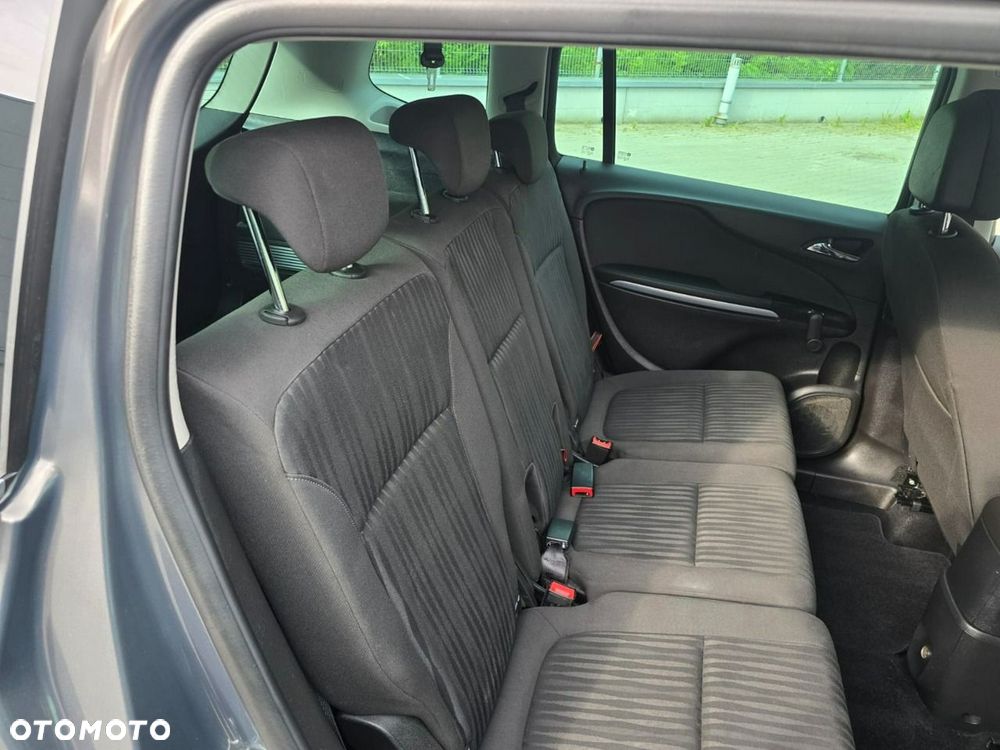 Opel Zafira - 24