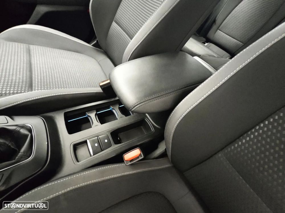 Ford Focus SW 1.0 EcoBoost MHEV Connected - 40