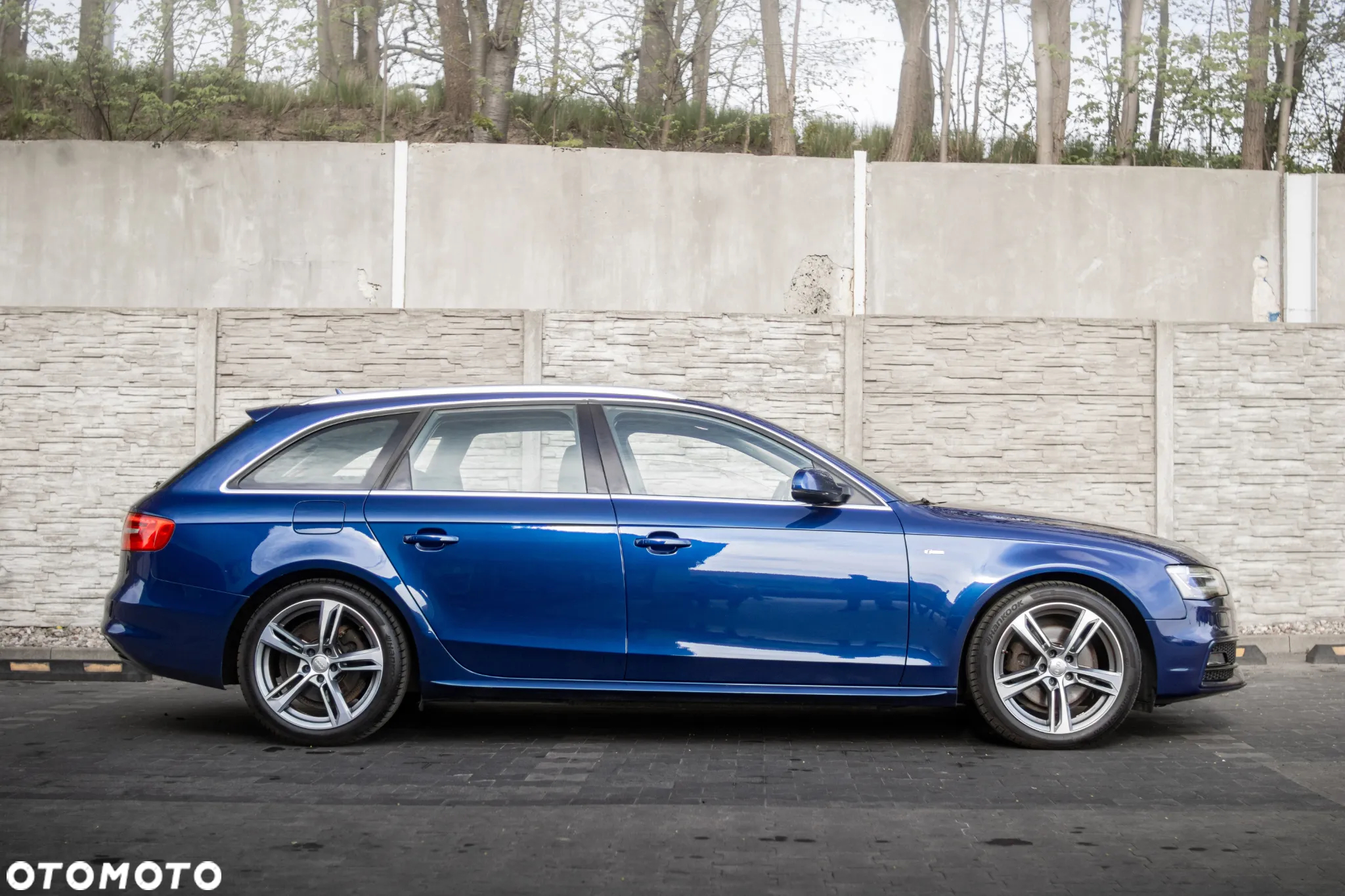 Audi A4 Avant 2.0 TDI DPF quattro S line Sportpaket - 3