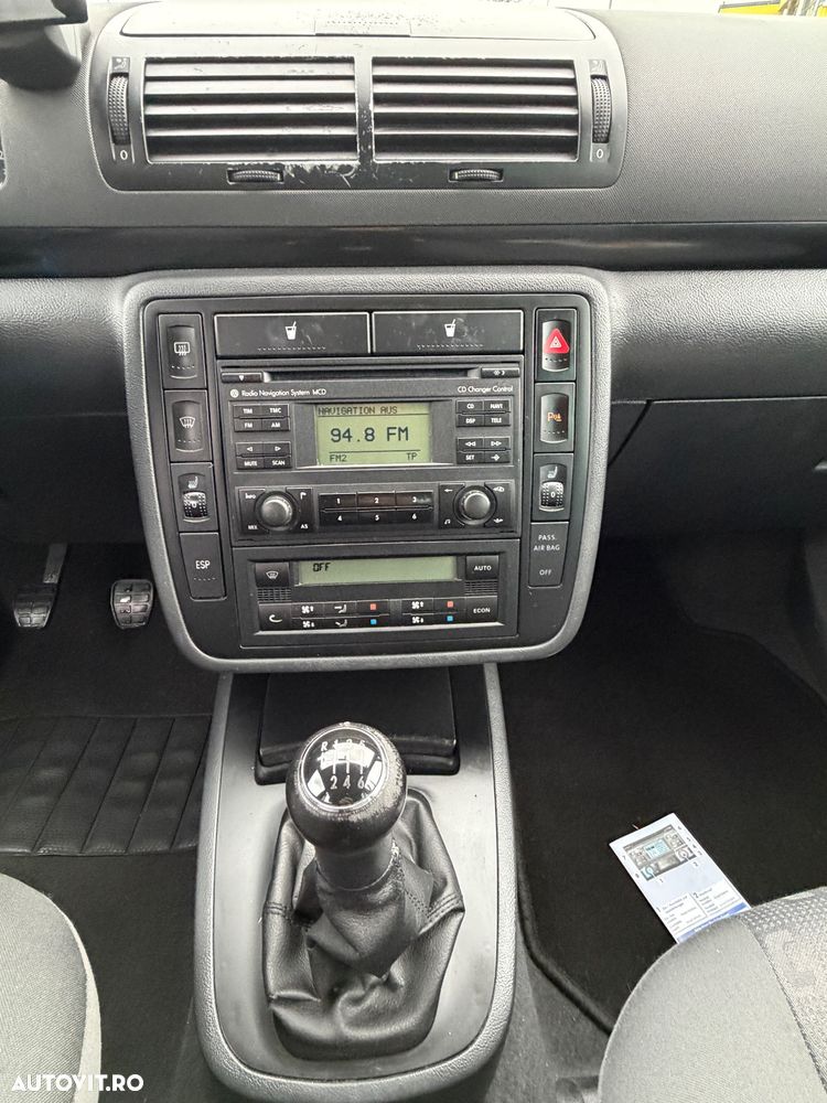 Volkswagen Sharan 2.0 TDI DPF BlueMotion Comfortline - 13