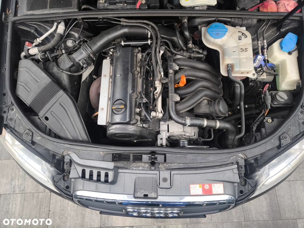 Audi A4 Limousine - 8