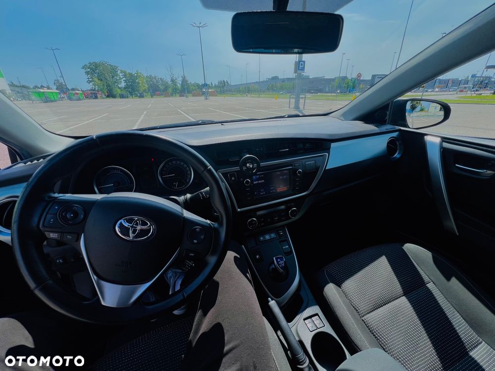 Toyota Auris - 10