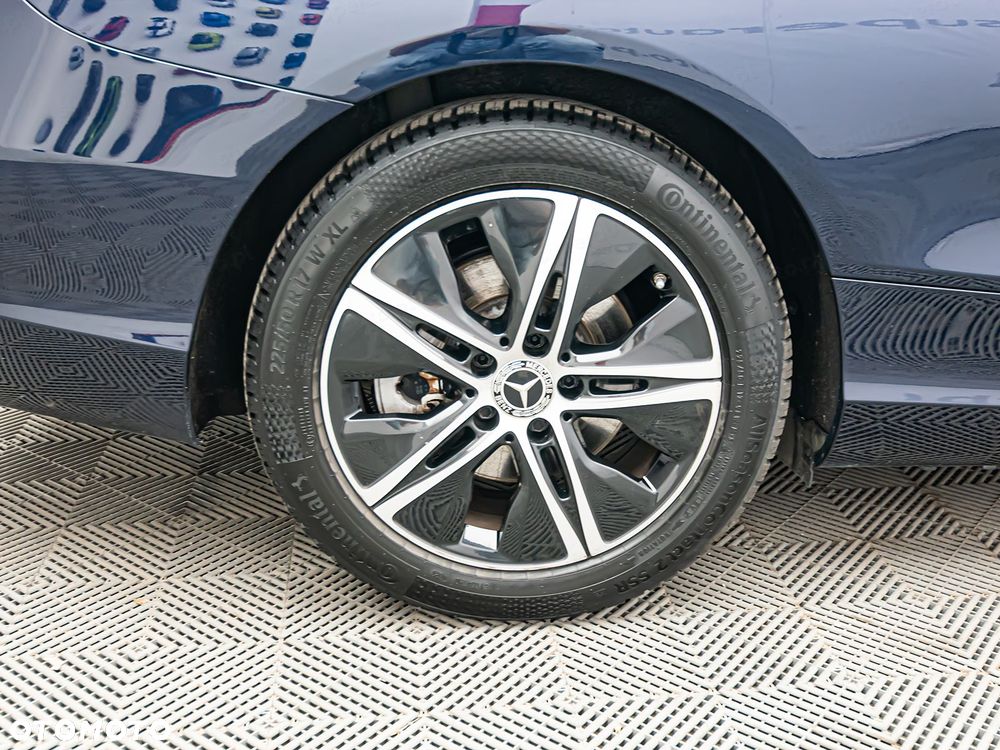 Mercedes-Benz Klasa C 300 9G-TRONIC - 29