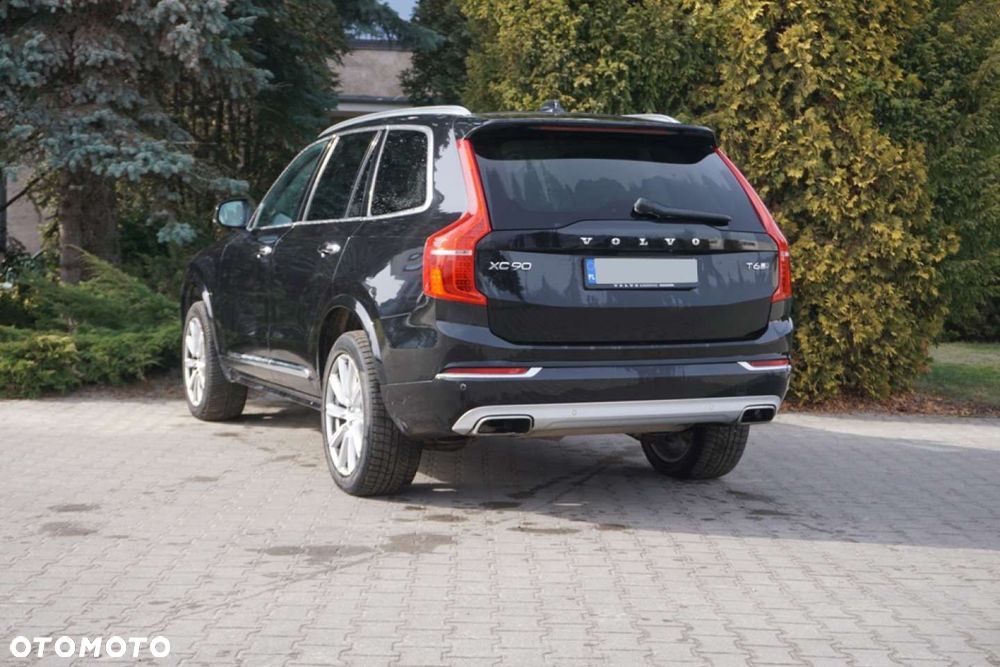 Volvo XC 90 - 7