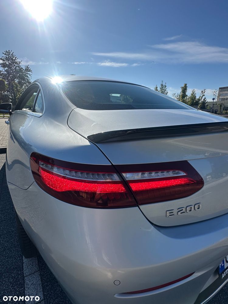Mercedes-Benz Klasa E 200 9G-TRONIC Avantgarde - 17
