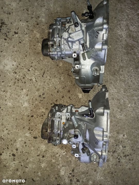 SKRZYNIA BIEGÓW OPEL ASTRA III MERIVA F17 C394 - 1