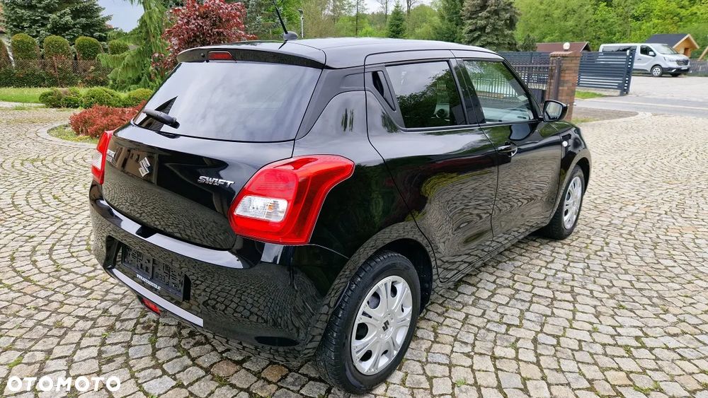 Suzuki Swift 1.2 Premium Plus - 7