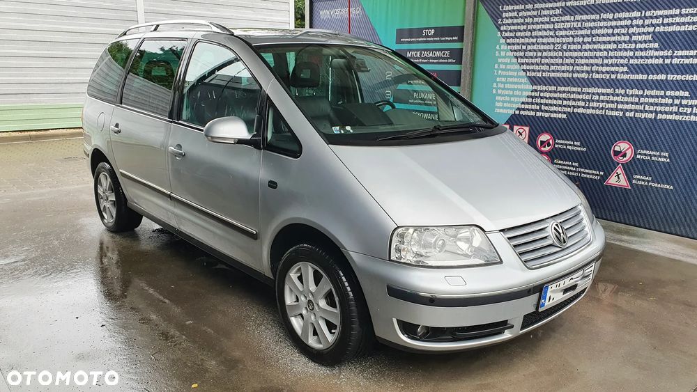 Volkswagen Sharan 1.9 TDI Automatik Highline - 4