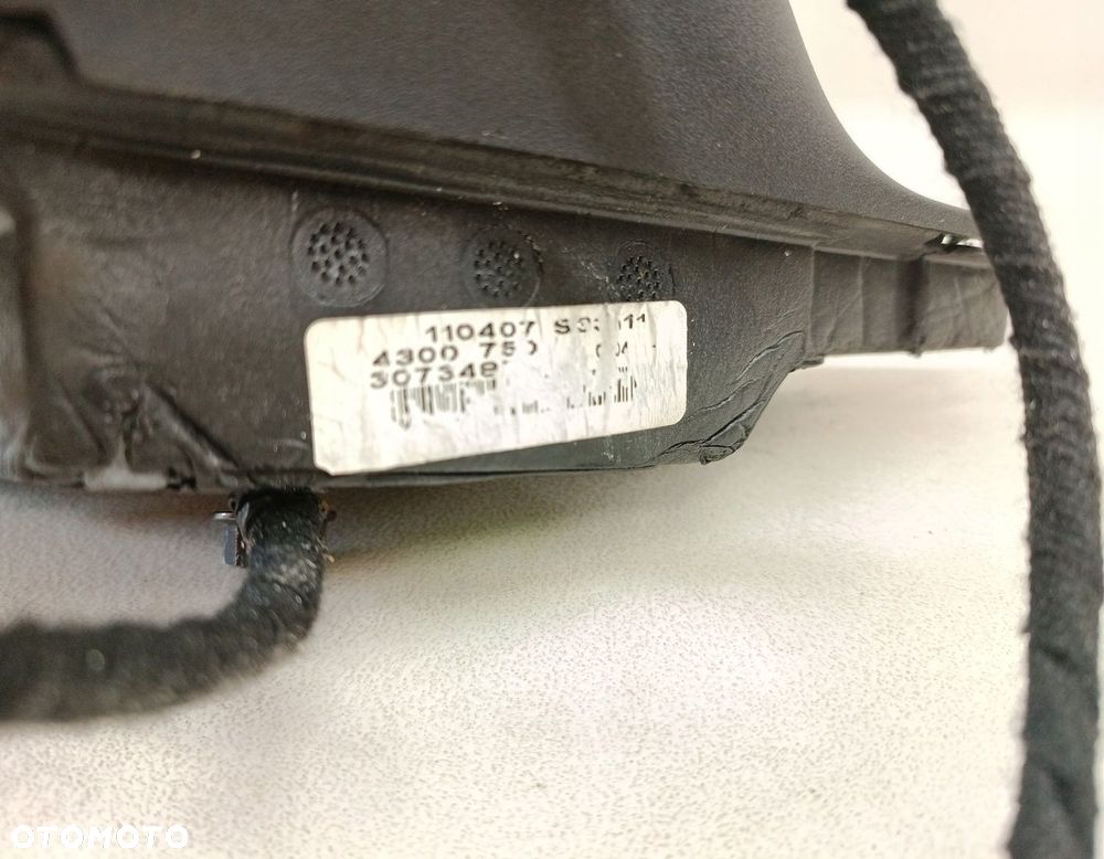 LUSTERKO PRAWE VOLVO V50 6 PIN EU - 3