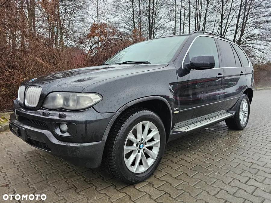 BMW X5 4.4i - 2