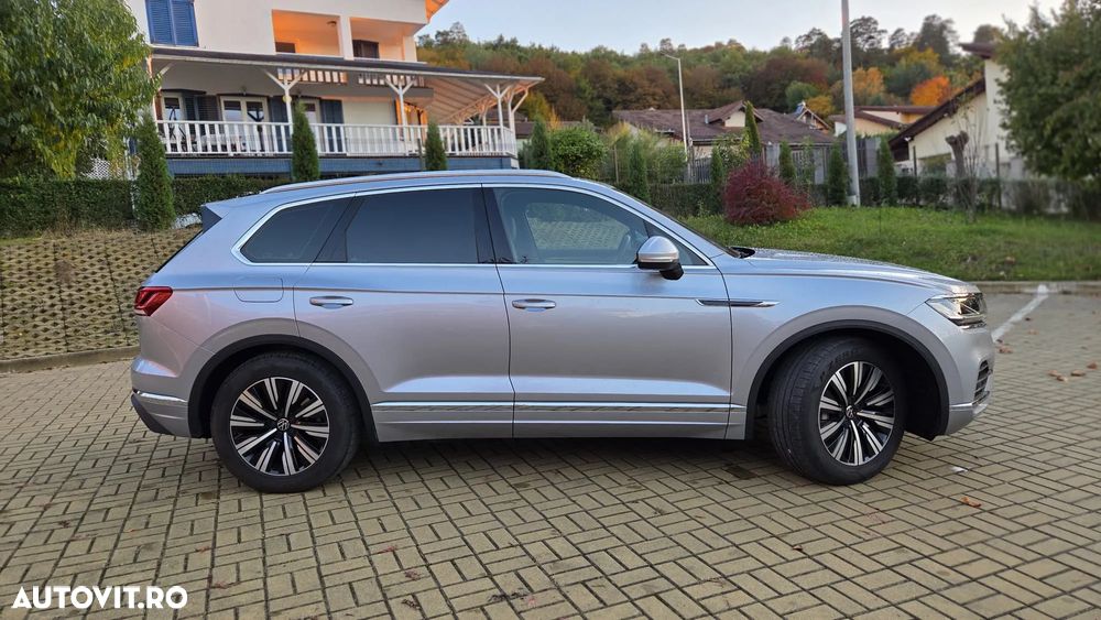 Volkswagen Touareg - 8