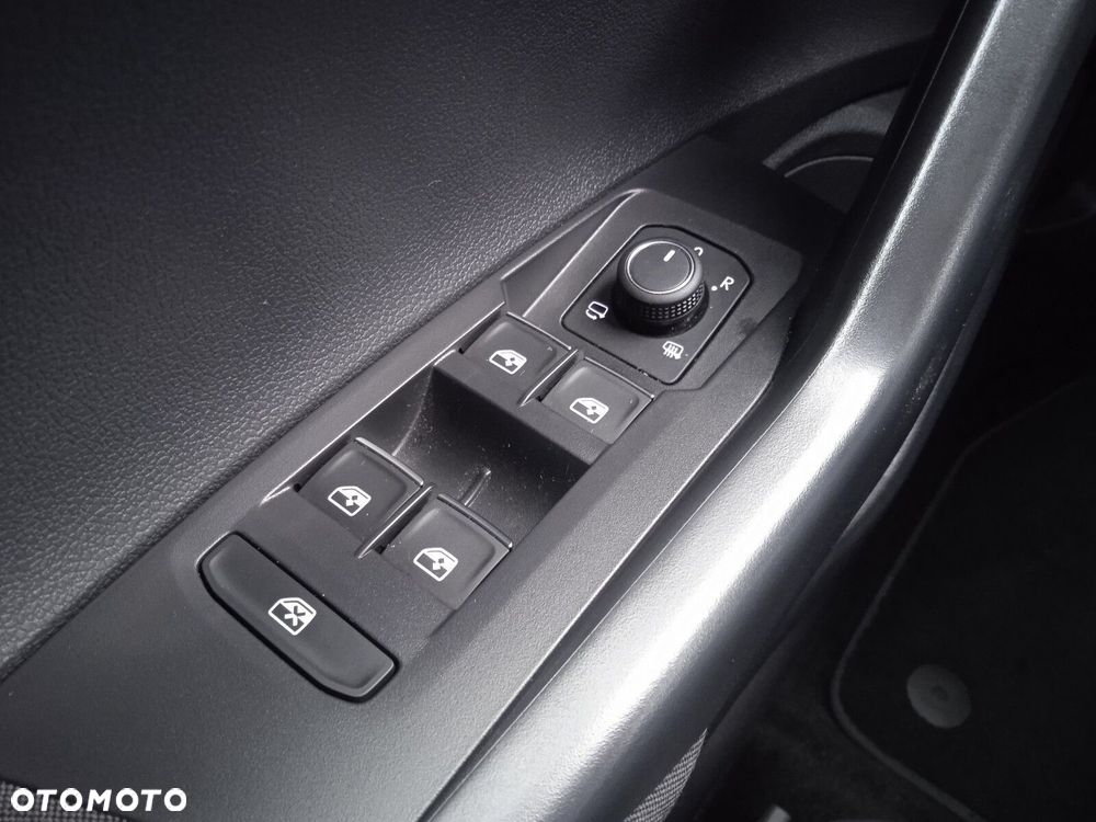 Volkswagen Polo 1.0 TSI Style - 21