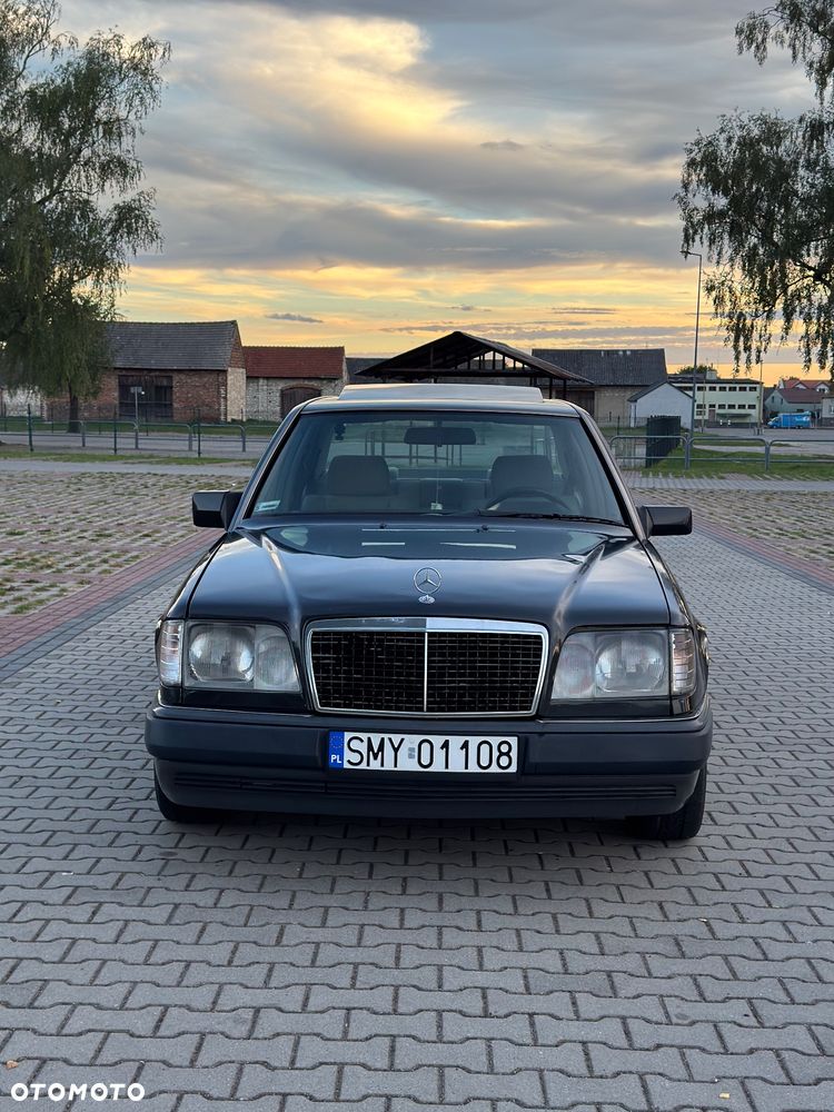 Mercedes-Benz Klasa E - 2