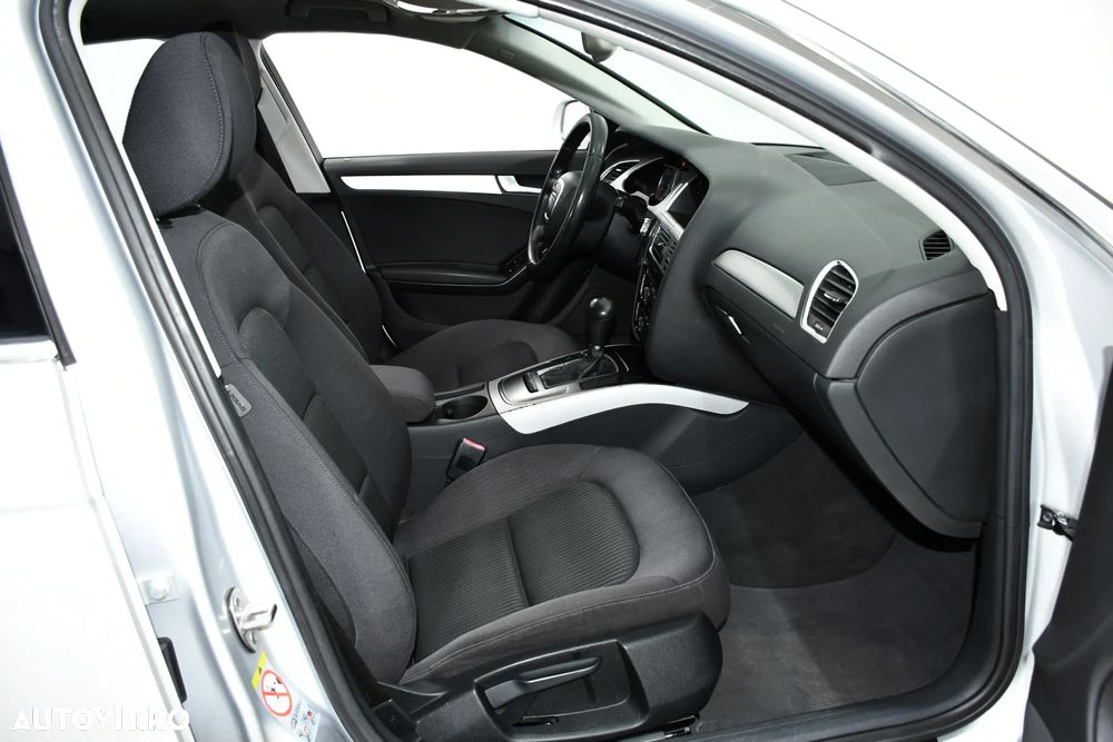 Audi A4 2.0 TDI DPF multitronic Attraction - 13