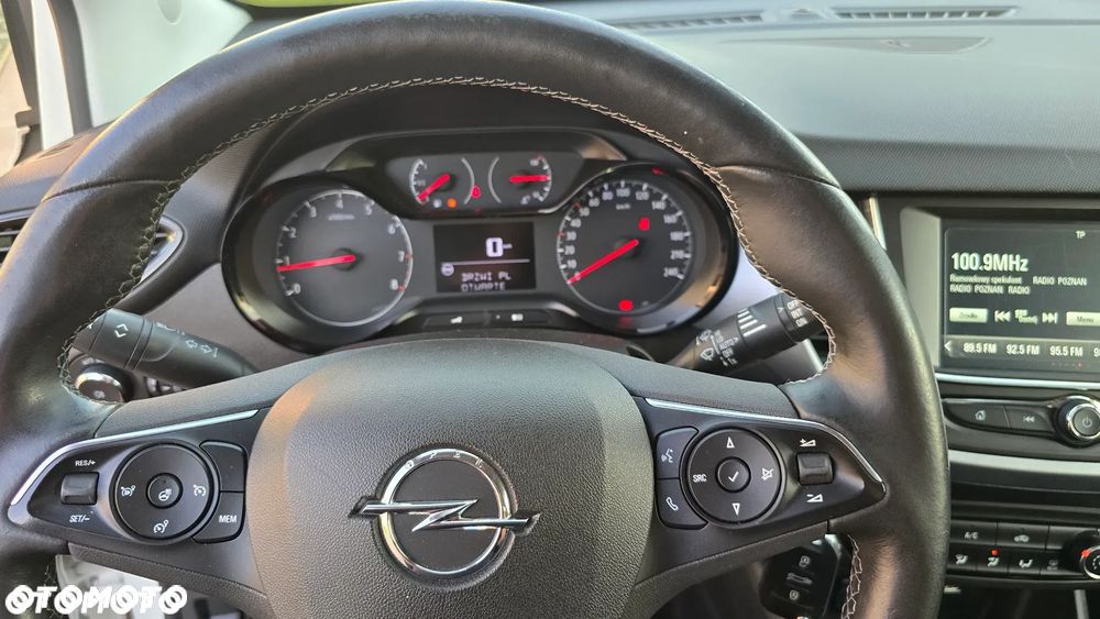 Opel Crossland X - 33