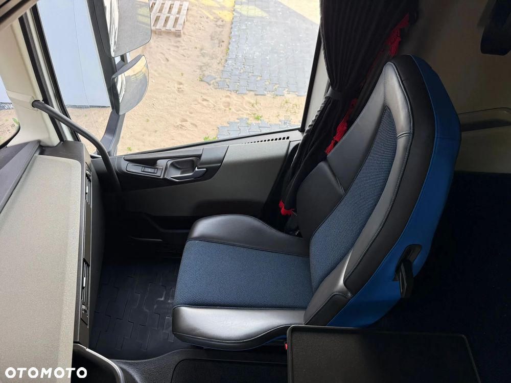 Volvo FH500 /EURO6/FULL LED/NAVI/KLIMA.POSTOJOWA/SPROWADZONY - 29